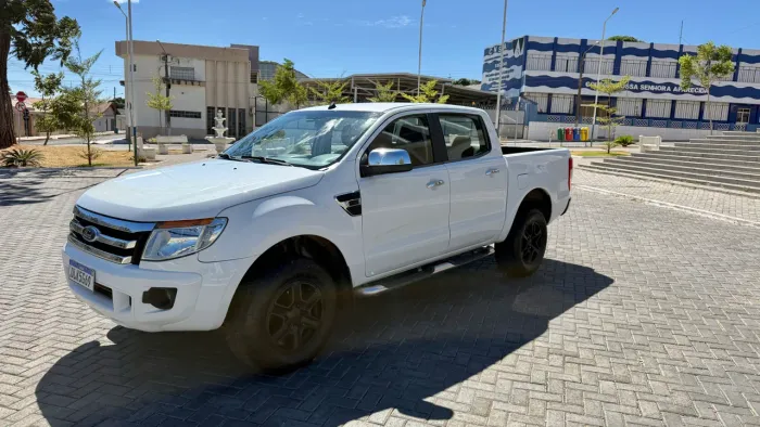 Ford Ranger XLT 2.5 16V 4X2 CD Flex 2013