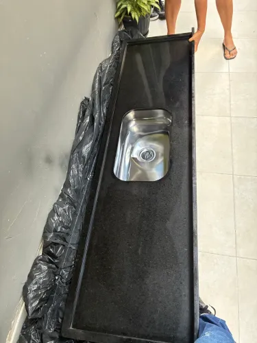 Pia de mármore 2 metros