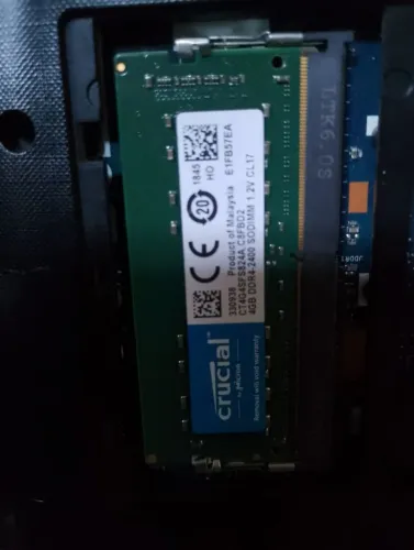 Memória DDR4 4GB CRUCIAL (BARATO)