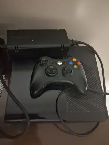 Xbox 360 com 1 controle 