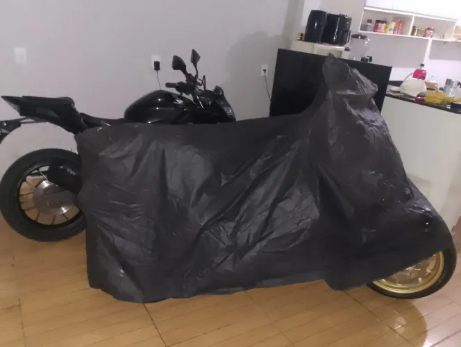 Capa de proteção da moto