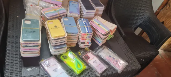 Lote com 1000 !!capas de celular pra revenda !!!