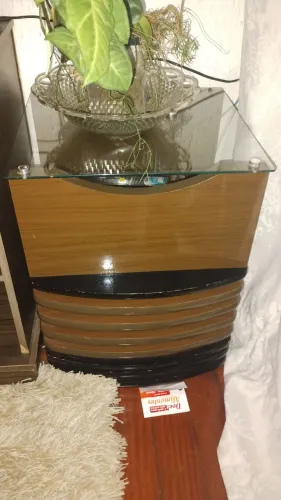 Mesinha lateral para sala.