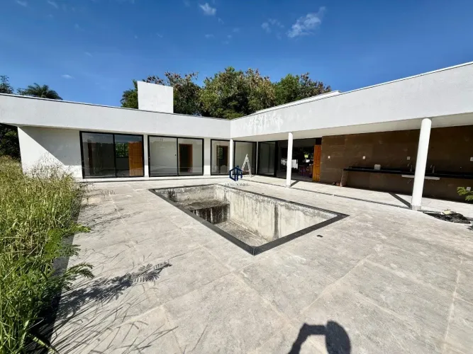 CASA EM CONDOMINIO - LAGOA SANTA