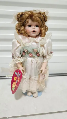 Boneca de Porcelana 30 cm