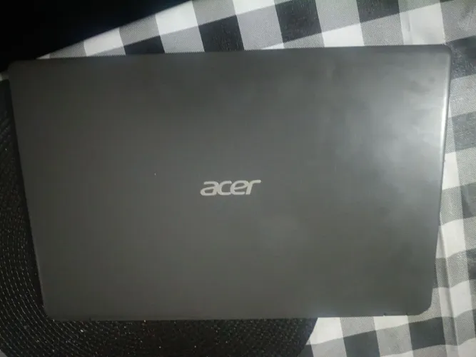 Notebook pouco tempo uso 