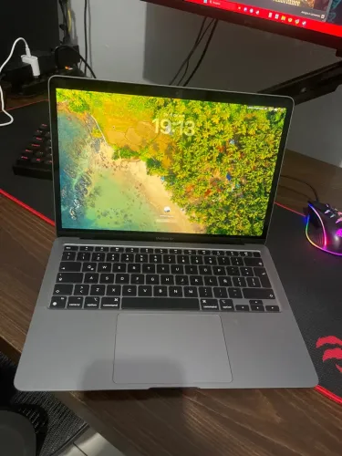 MacBook