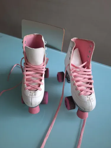 Patins praticamente novo 37