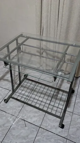 Mesa de Vidro para Computador ou Escritório