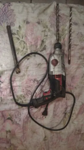 Vendo este martelete