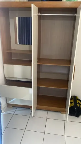 Guarda-roupa