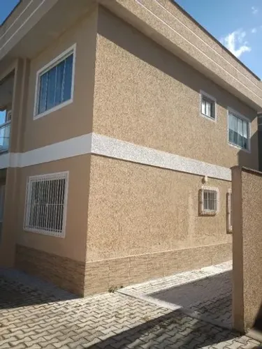 casa linear em Rio das ostras em Costa Azul perto emissário com 02 quartos