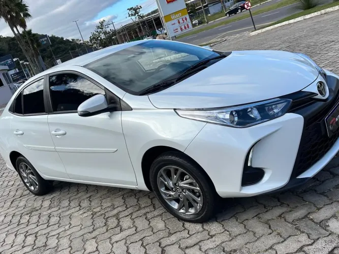 Toyota Yaris XS Sedan 1.5 Flex 16V 4P Aut. 2023