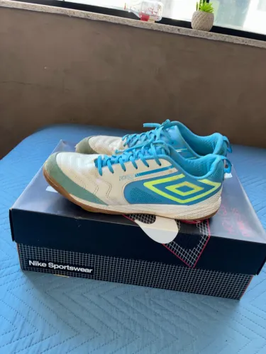 CHUTEIRA UMBRO PRO 5 BUMP ORIGINAL