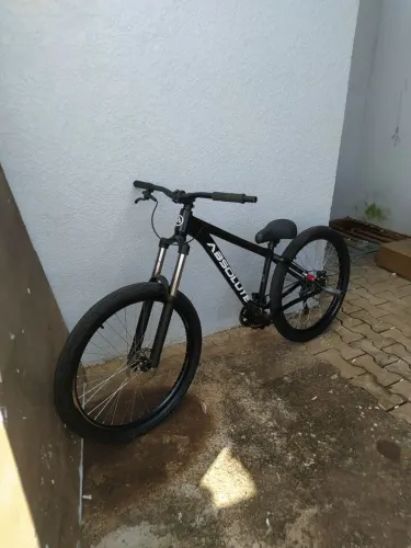 Bike absolute Nero 5 versão
