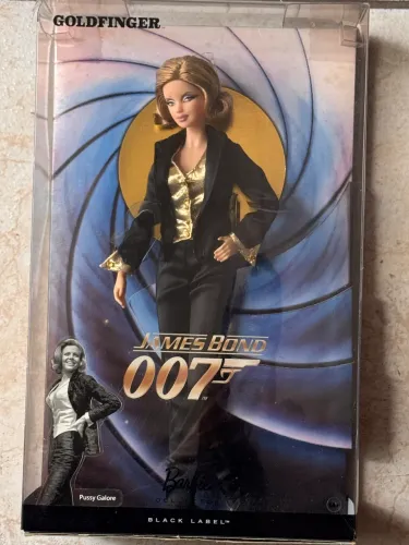 PROMOÇÃO ATÉ 10/7 Barbie Black Label "Pussy Galore" James Bond 007 Goldfinger