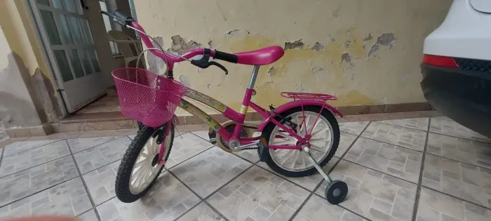 Bicicleta infantil menina