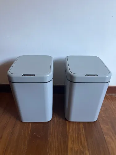 Lixeiras automáticas com sensor novinhas!