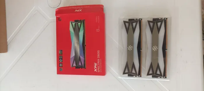 Memória Ddr4 XPG Spectrix D60g 16gb 2x8 3200mhz SOMENTE VENDA NÃO ACEITO TROCA