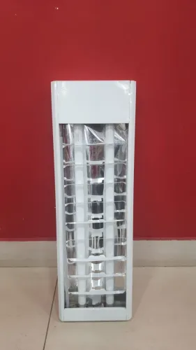 Lâmpada sobrepor 2 lâmpadas T8 20w ( com reator e lâmpada) 