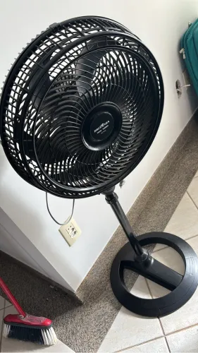 VENTILADOR DE PE BRITANIA 110V