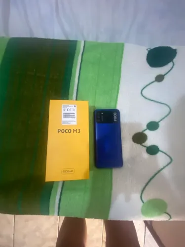 Celular poco m3 em ótimas condições com caixa
