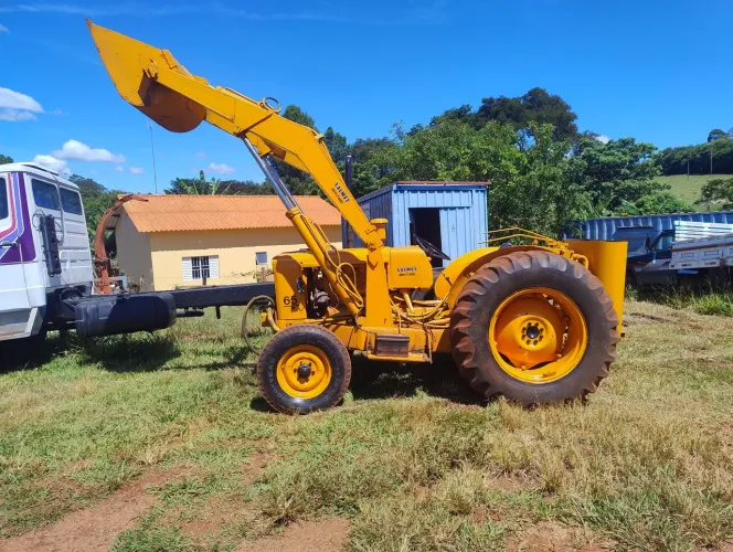 Pá carregadeira valmet pula pula