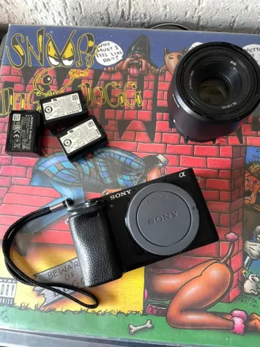 Sony A6400 3 baterias + Lente Sony 50mm