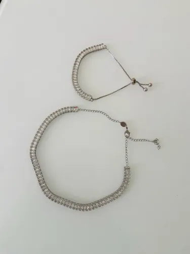 Pulseira + Chocker riveira cravejadas e ajustáveis
