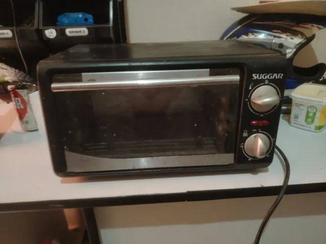 Forno elétrico pequeno
