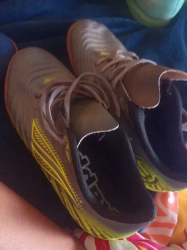 Vendo chuteira pênalti futsal