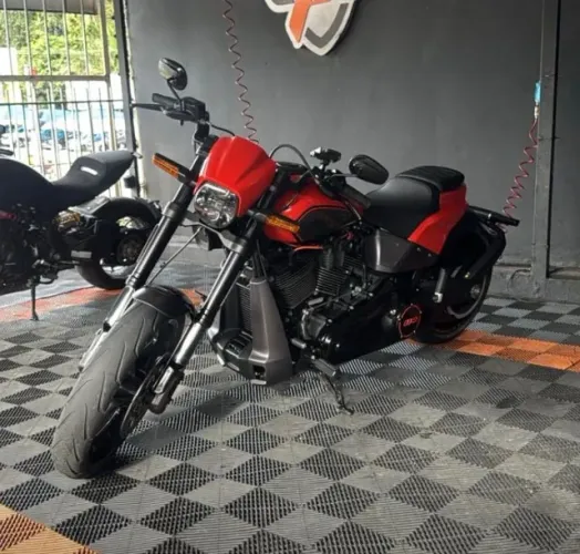Harley-Davidson FXDR 114