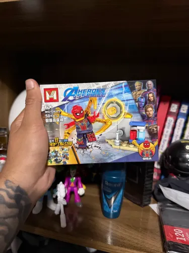 Brinquedo De montar Homem Aranha