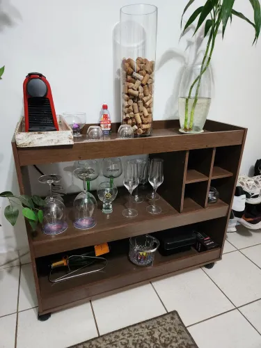 Aparador barzinho