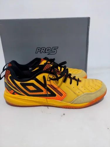 Chuteira Umbro Pro 5 bumb Futsal n° 41