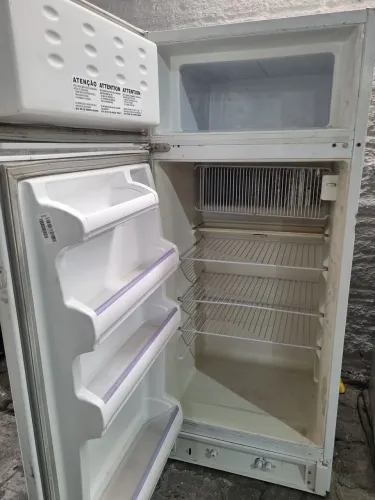 Geladeira para trailer 
