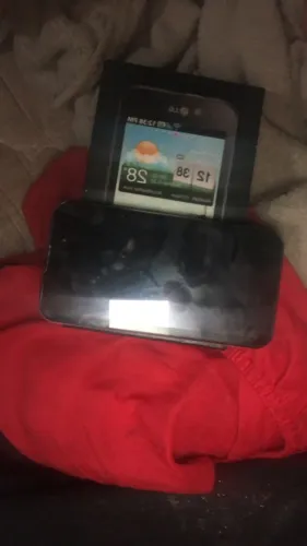 Celular lg e
