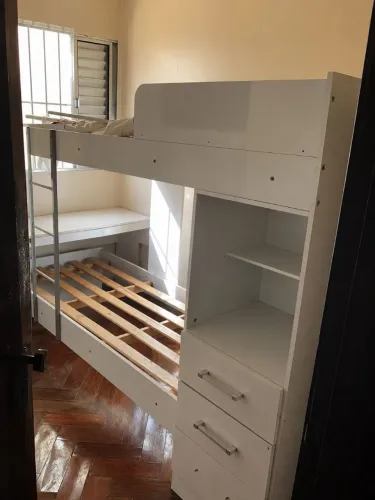 Beliche Branco com Gavetas e Prateleiras
