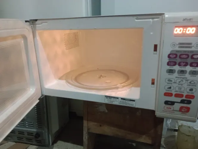 Vendo microondas brastemp ative 30 litros