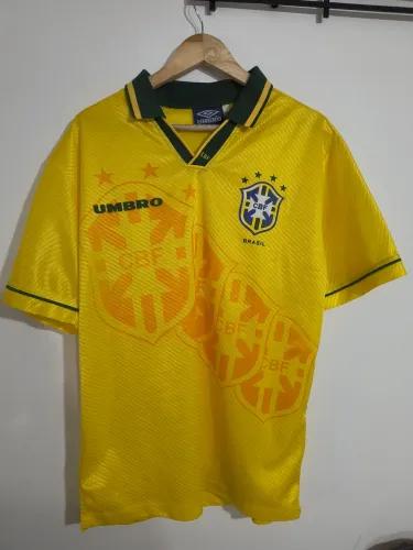 Camisa do Brasil de 1994/95. Original de época. Tamanho G. 4 estrelas.