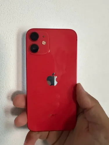 iPhone 12 mini 64gigas bateria 74% vermelho