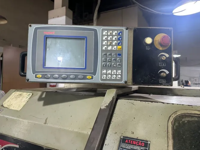 Torno CNC Nardini