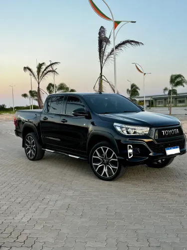 Toyota Hilux CD Gr-s 4X4 2.8 TDI Dies. Aut. 2019