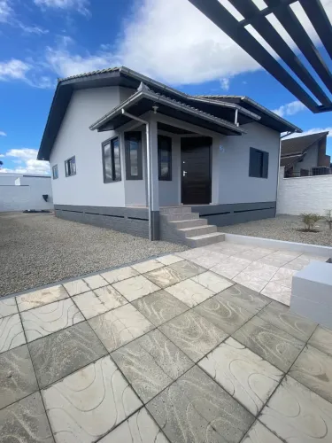 Casa para alugar em Forquilhinha - Santa Ana