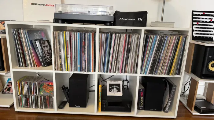 Móvel de Vinil ou Livros - Branco