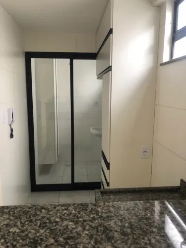Apartamento de 2 quartos privativo e iluminado 