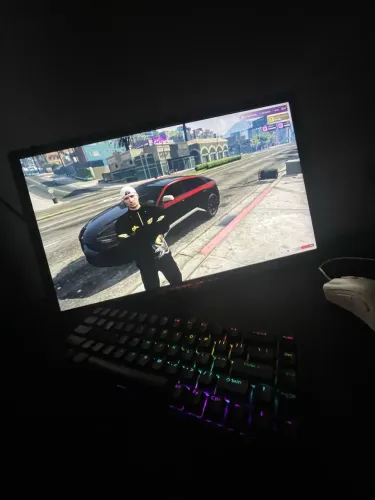 Pc Intel i7 3.5 gb, ssd 500 gb, rx580 8 gb vram, 16 gb de ram 