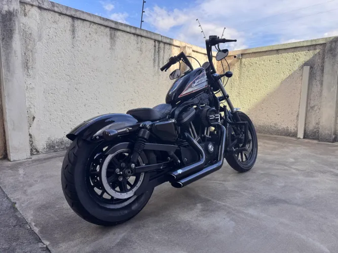 Harley-Davidson XL 883R 2013 | 31 Mil Km | Custom | Impecável