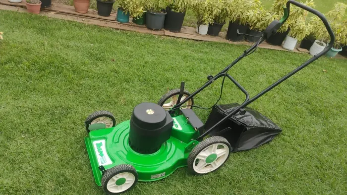 Cortador de grama Trapp 2500 watts 220V