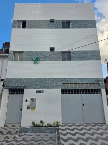 Aluga-se Kitnets INDISPONÍVEL 